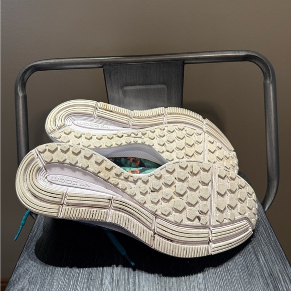 NikeID Air Zoom Pegasus 33 Floral Aloha Size 8 - Picture 10 of 11